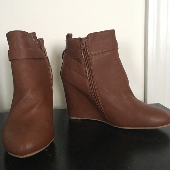 ‼️Fall Sale‼️Rouge chestnut ankle booties - Picture 2 of 7